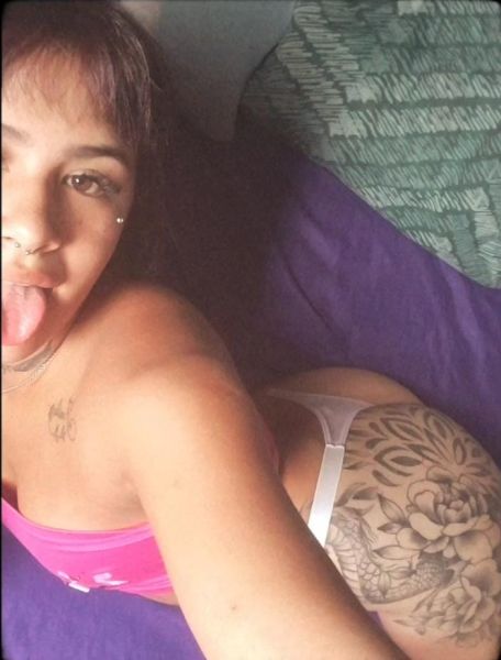 Hola amorrr aca makarena para cumplir todas tus fantasías, soy nuevita en la zona, realizo hoteles y domicilios😘🥰.
Háblame para pasar un buen rato🔥.